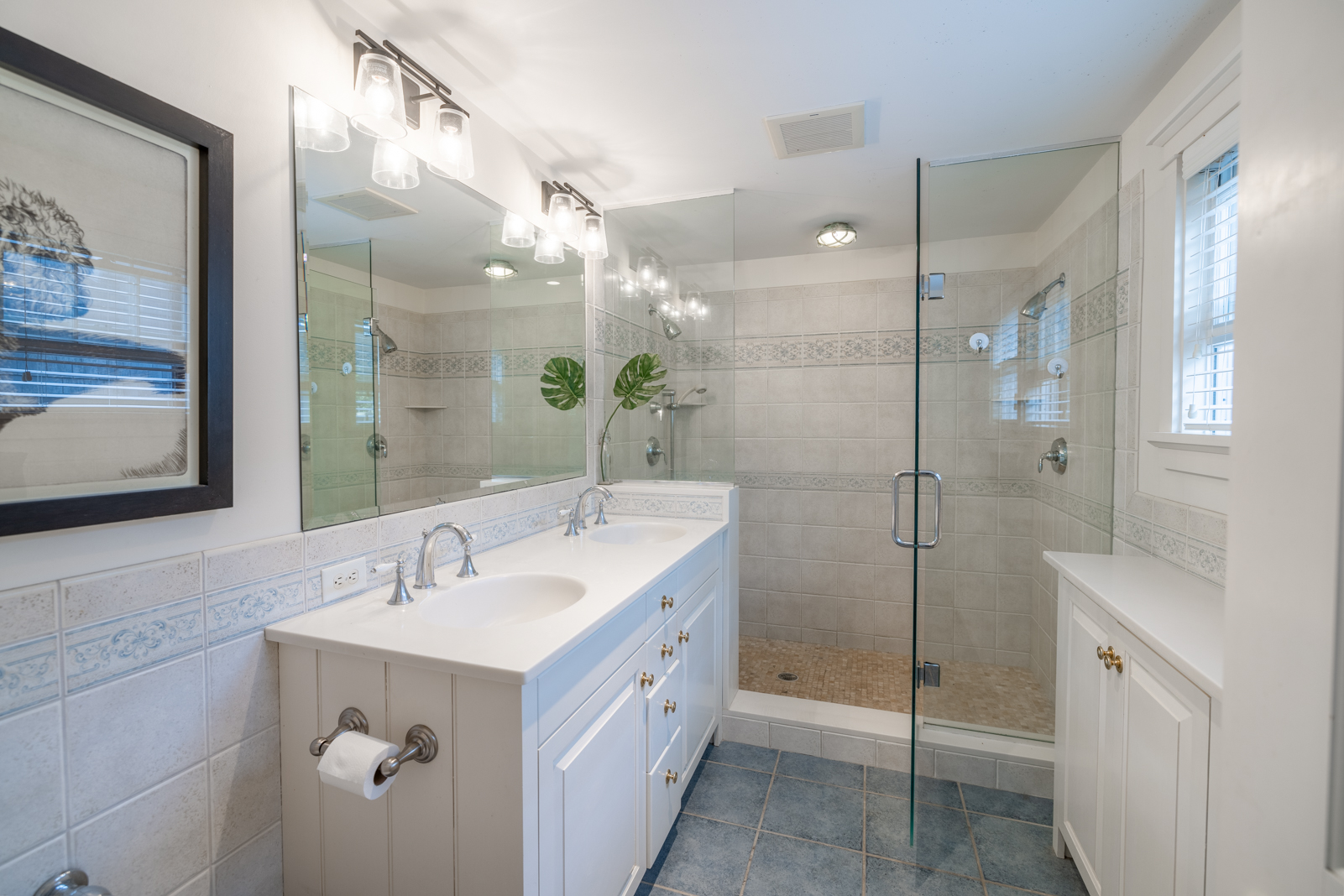 65 North Liberty Street Nantucket, MA 02554 - Photo 16 of 28 Primary Bath