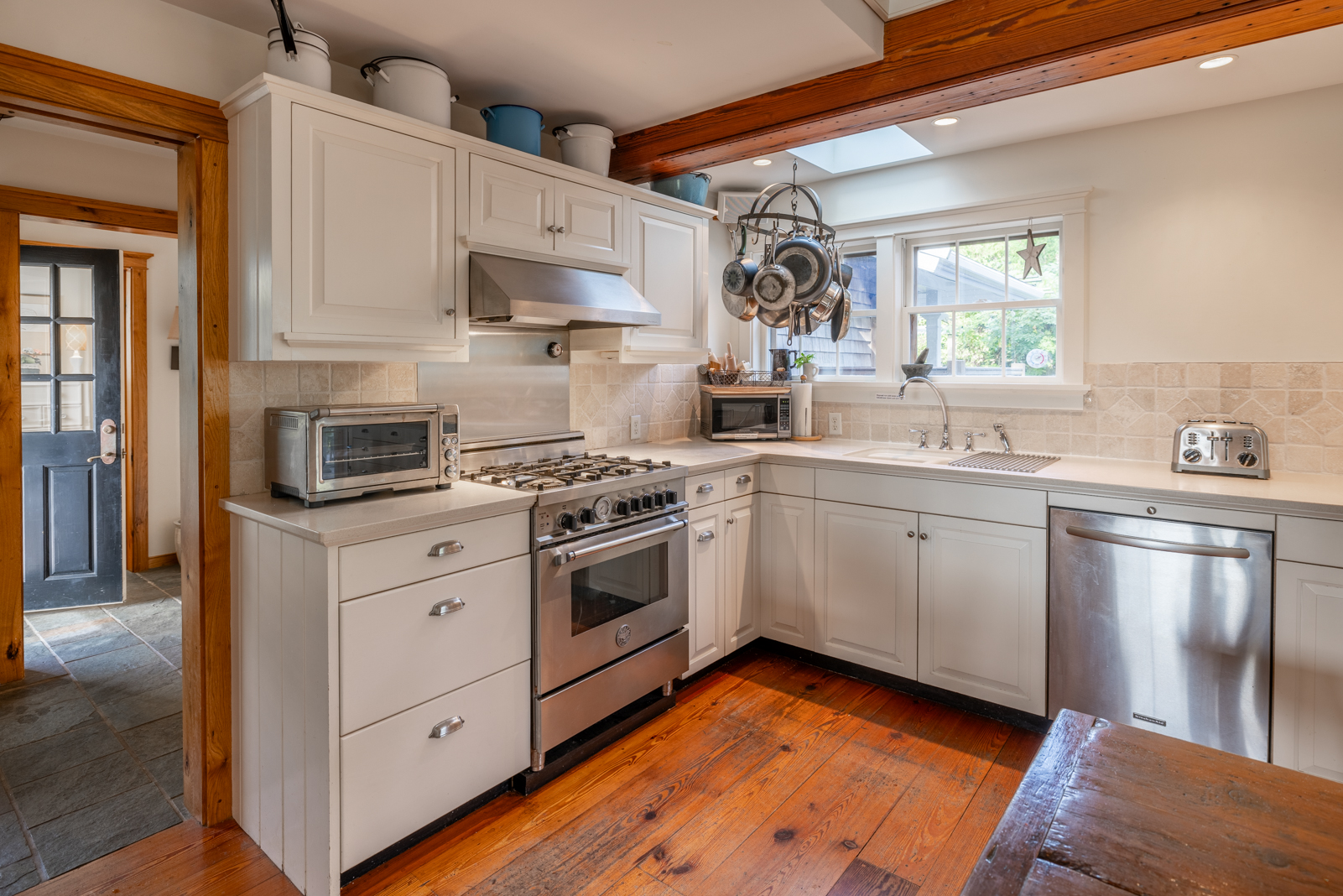 65 North Liberty Street Nantucket, MA 02554 - Photo 7 of 28