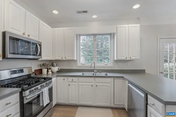 $389,900 | 1131 Rustic Willow Lane, Charlottesville, VA 22911