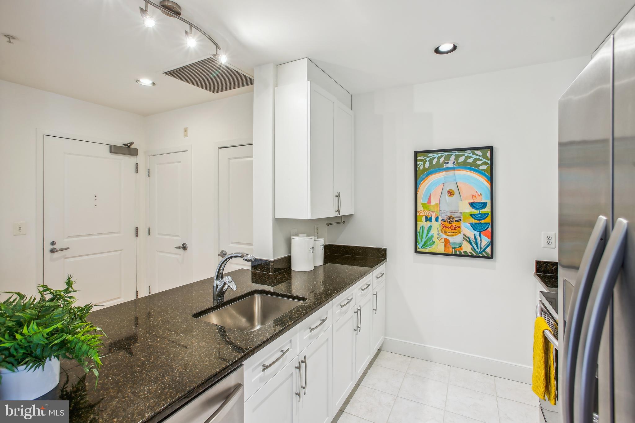 4101 Albemarle Street Northwest, Unit 620 Washington, DC 20016 - Photo 16 of 37