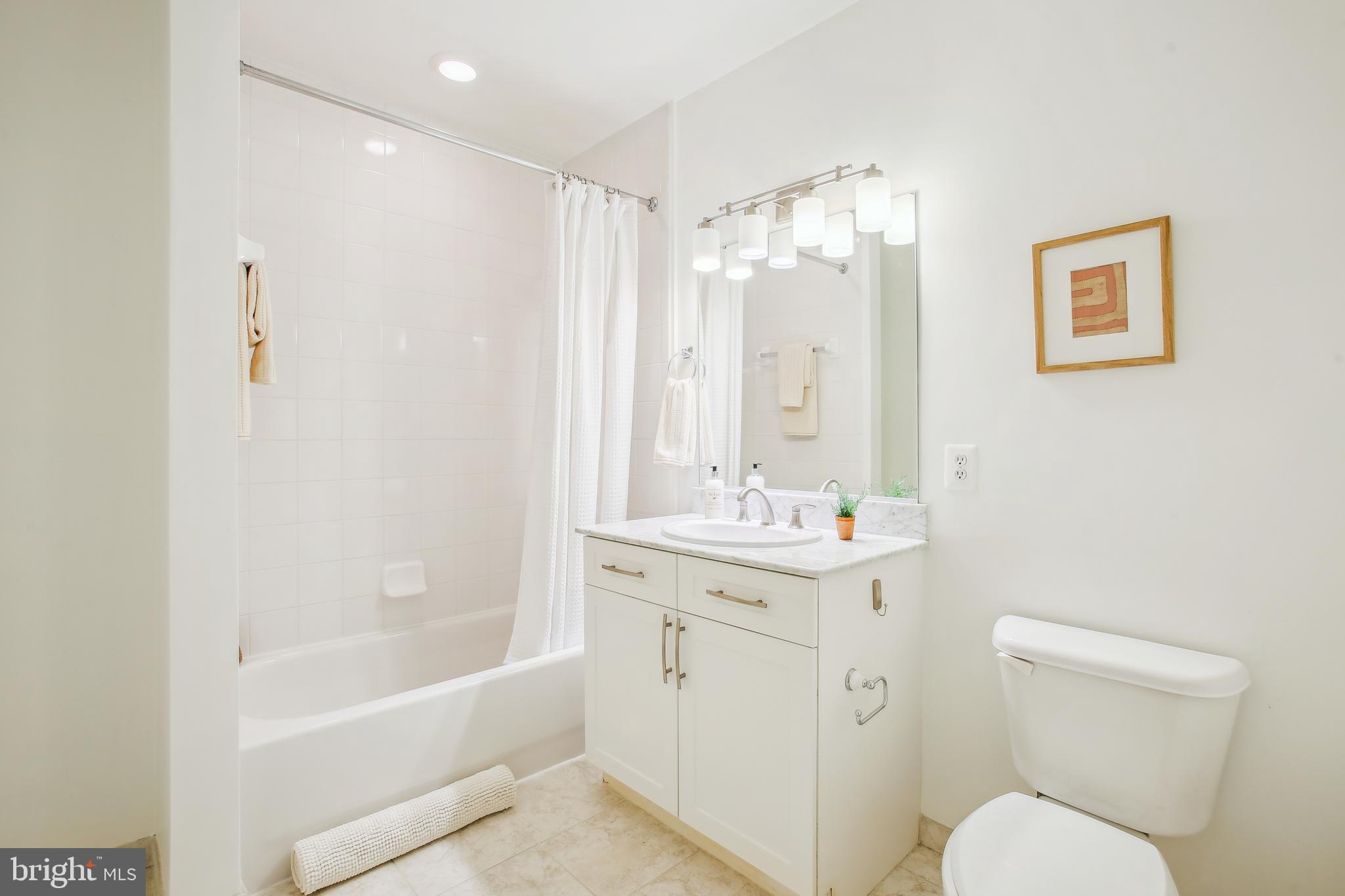4101 Albemarle Street Northwest, Unit 620 Washington, DC 20016 - Photo 25 of 37