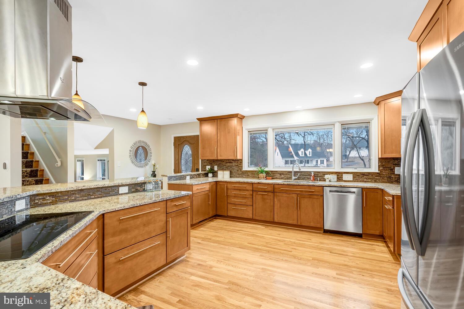 15020 Rocking Spring Drive Rockville, MD 20853 - Photo 13 of 53 Kitchen