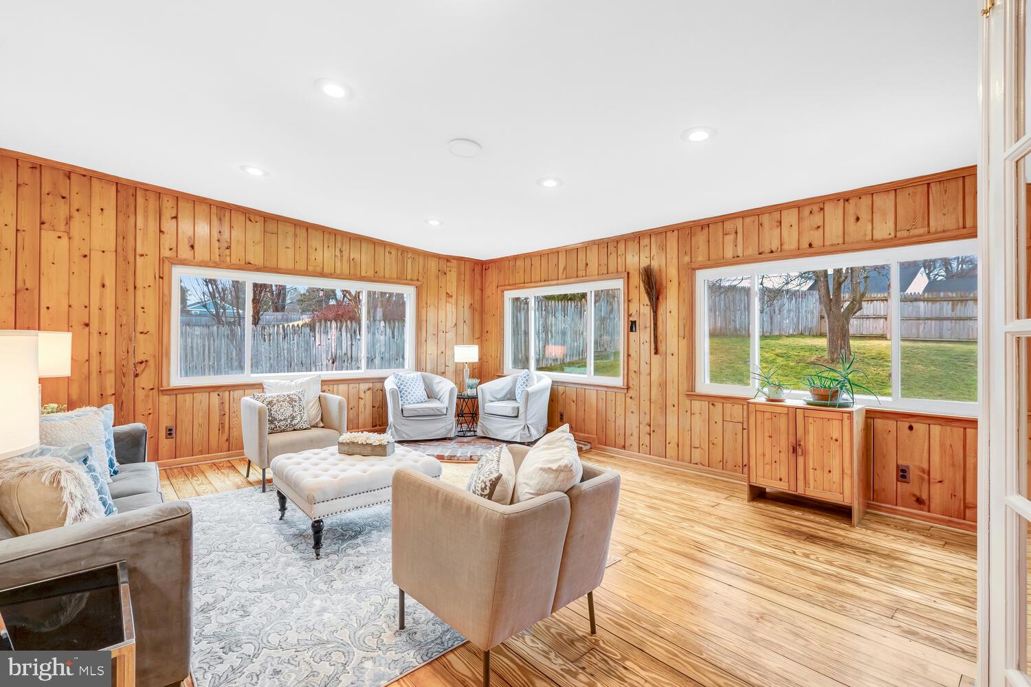 15020 Rocking Spring Drive Rockville, MD 20853 - Photo 21 of 53 Sunroom