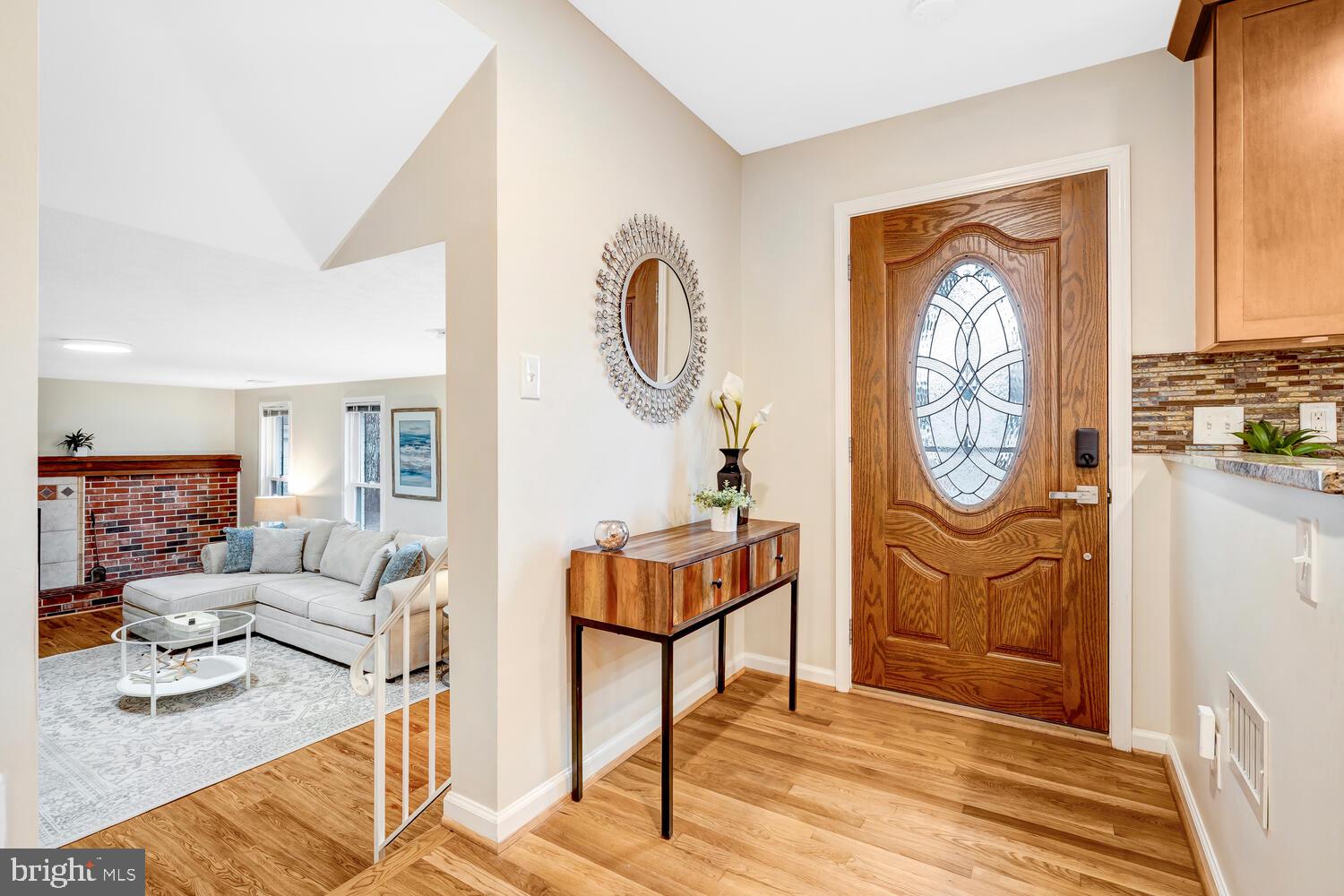 15020 Rocking Spring Drive Rockville, MD 20853 - Photo 7 of 53 Foyer