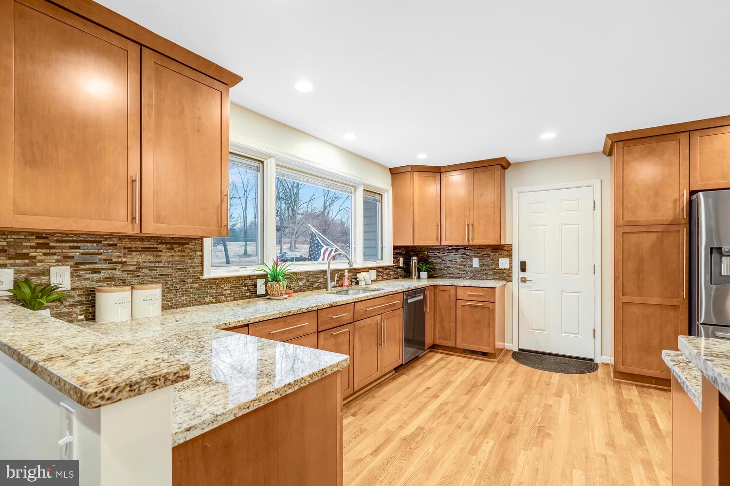 15020 Rocking Spring Drive Rockville, MD 20853 - Photo 8 of 53 Kitchen