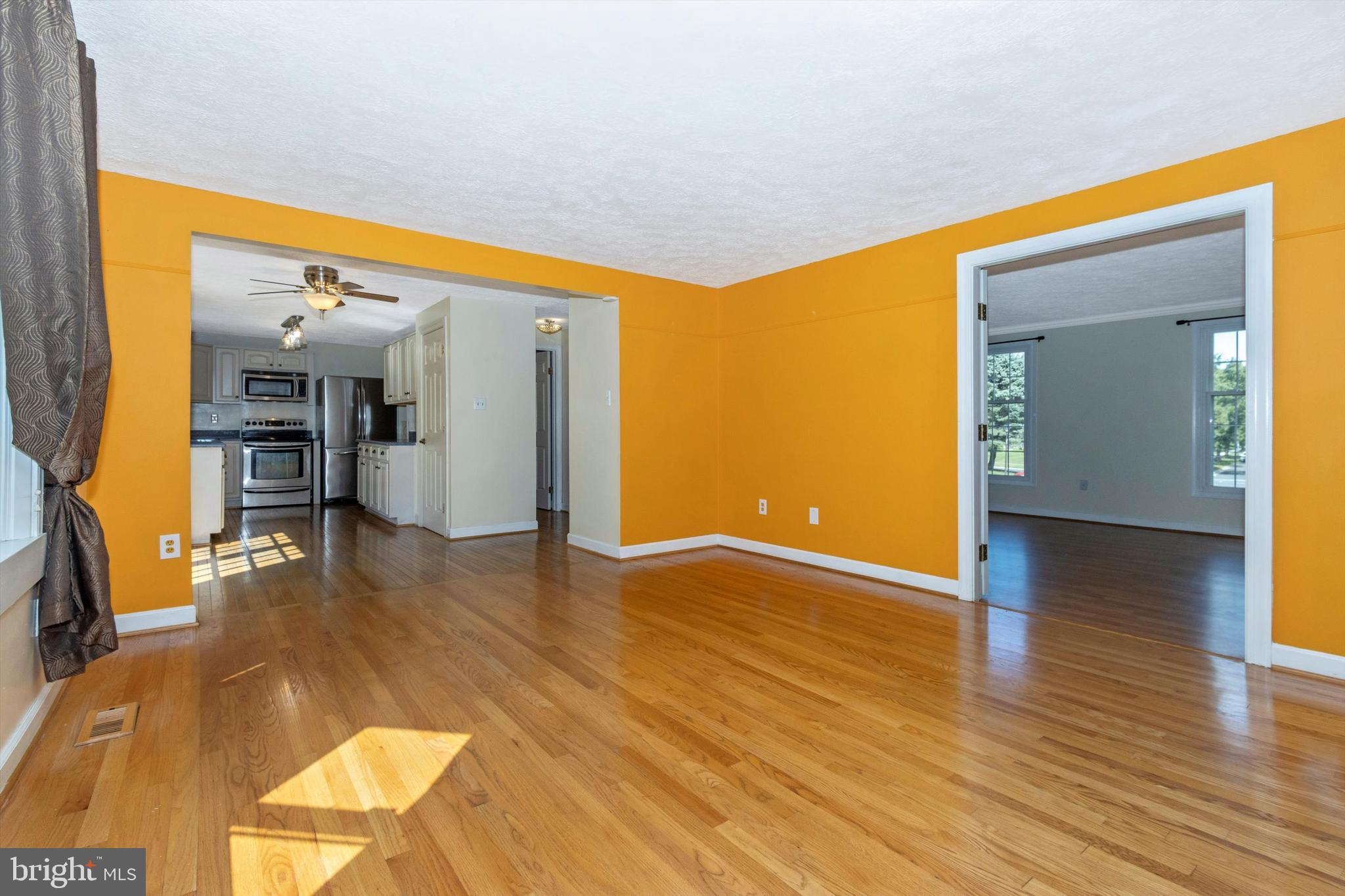 1301 Silo Way Silver Spring, MD 20905 - Photo 12 of 52 Family Room