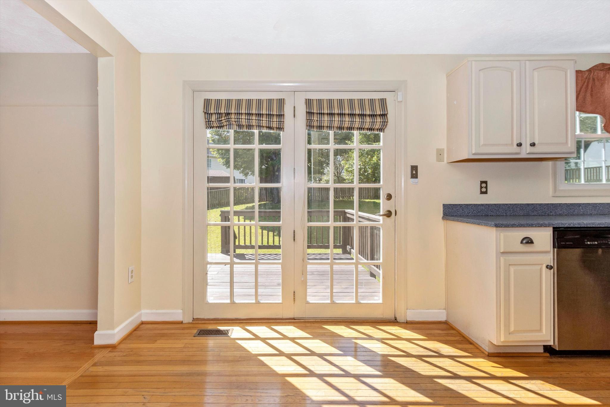 1301 Silo Way Silver Spring, MD 20905 - Photo 15 of 52 Breakfast Nook