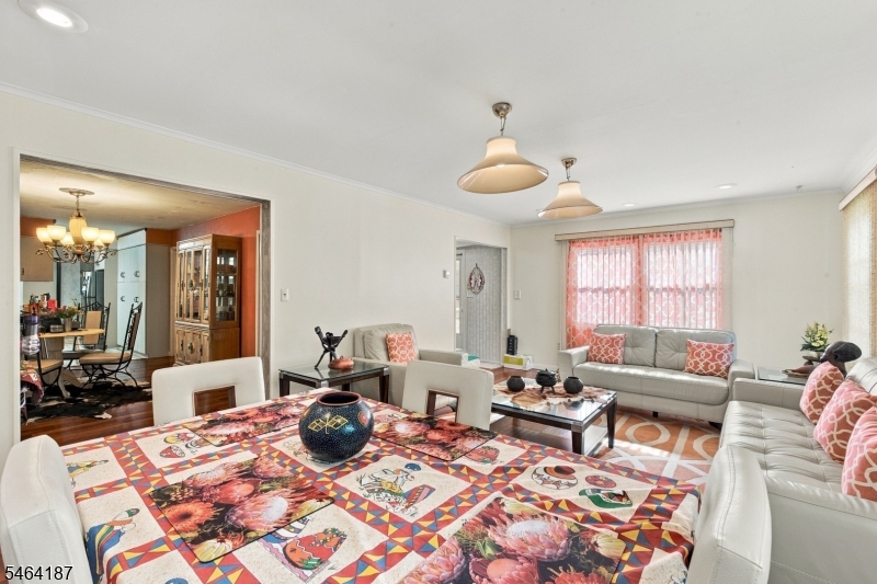 22 Summerall Road Somerset, NJ 08873 - Photo 5 of 24 Gallery Image 5