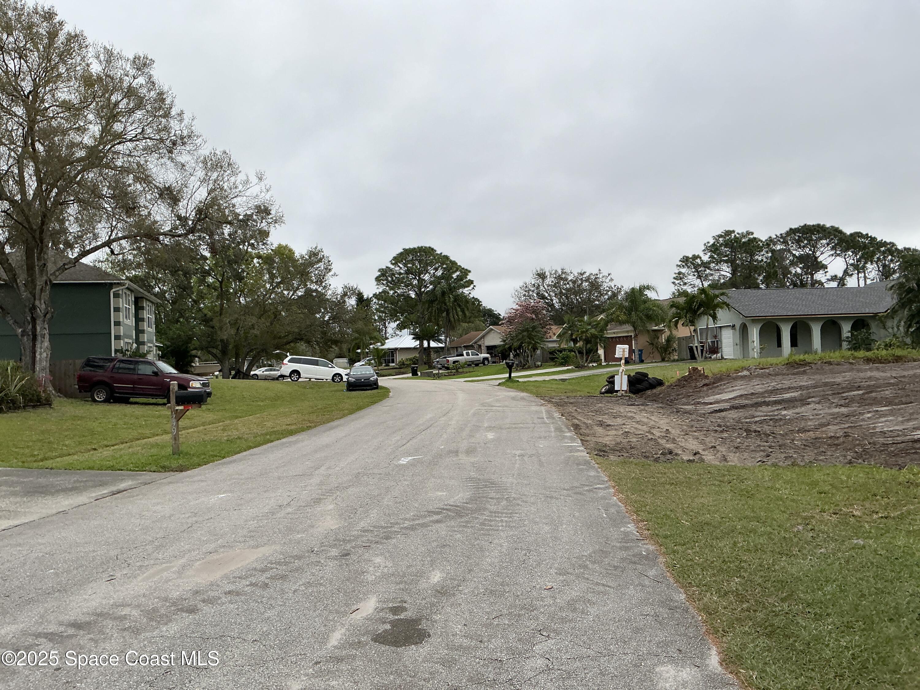 438 Awin Circle Southeast Palm Bay, FL 32909 - Photo 5 of 5 IMG_2780