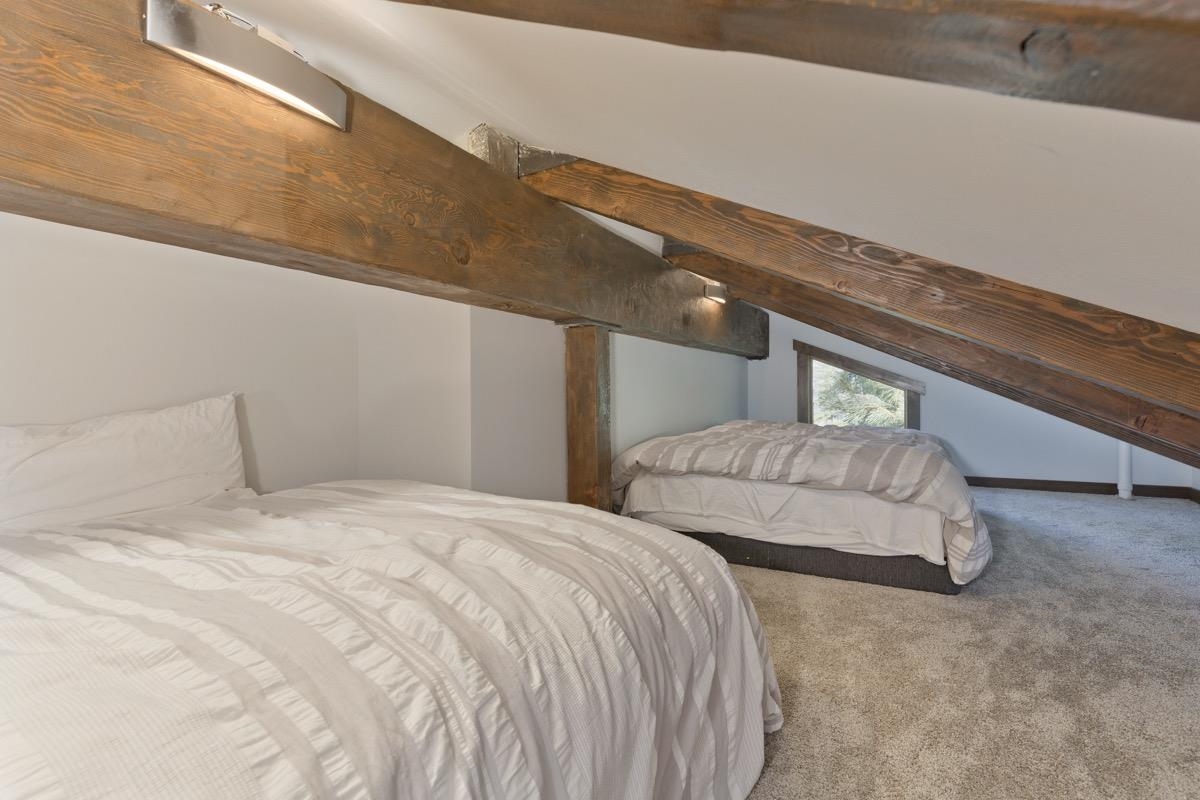 670 John Muir Road, Unit 1 Mammoth Lakes, CA 93546 - Photo 30 of 50 View of carpeted bedroom