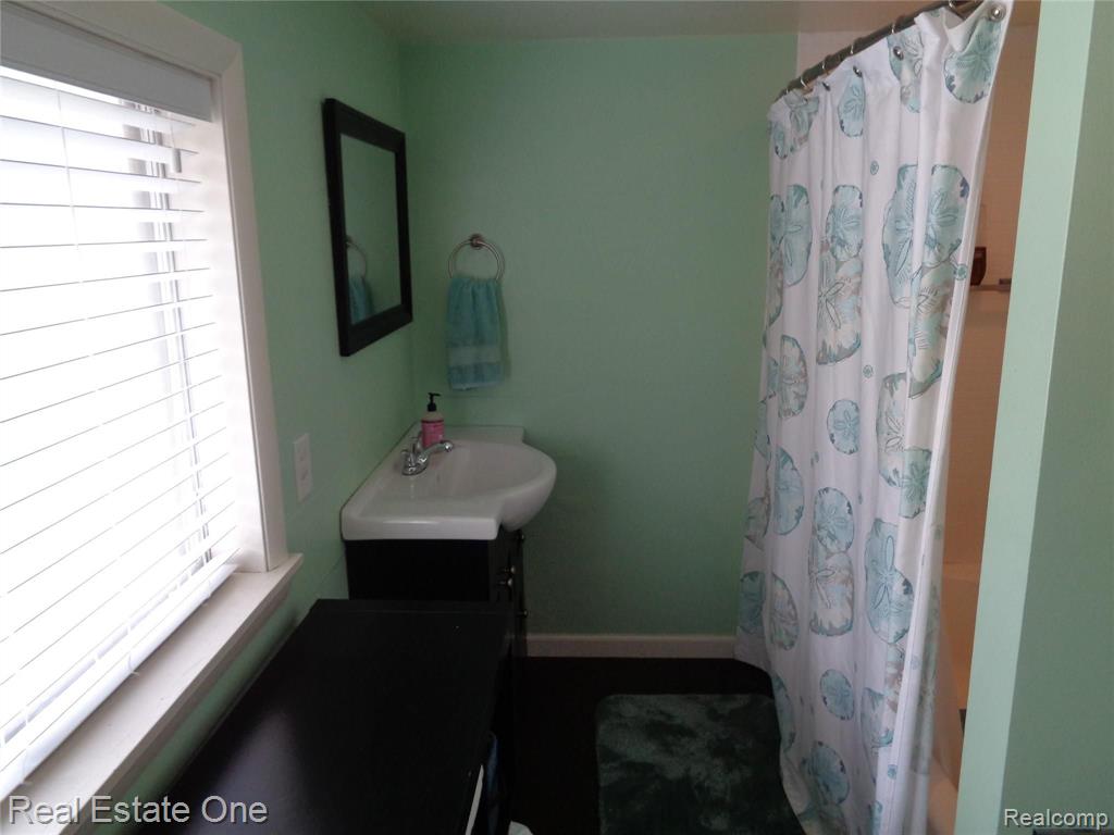 3865 Hunt Road Lapeer, MI 48446 - Photo 28 of 53
