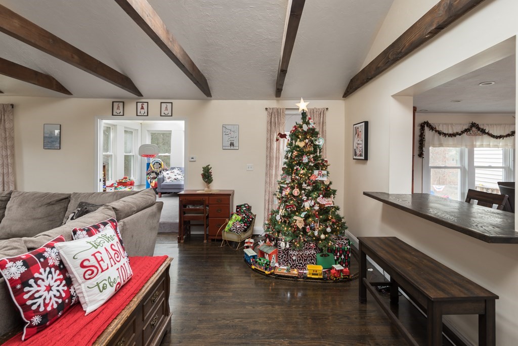 357 Phillips Street Hanson, MA 02341 - Photo 12 of 39