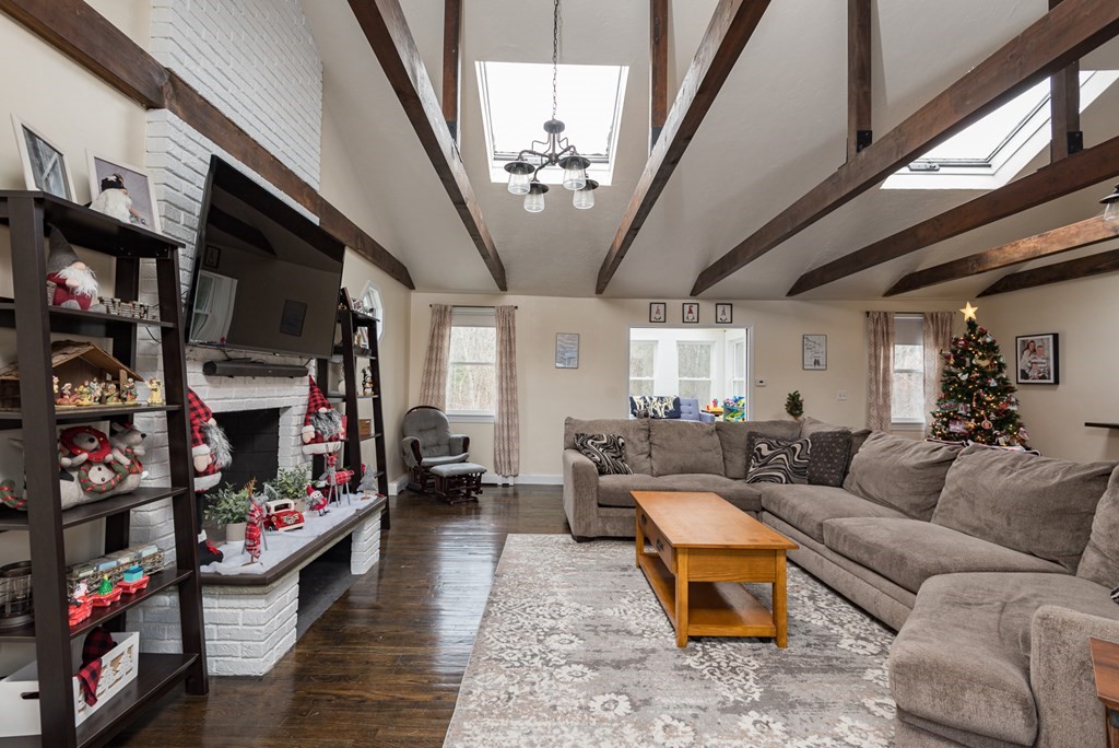 357 Phillips Street Hanson, MA 02341 - Photo 15 of 39