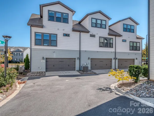 $595,000 | 5862 Ardrey Kell Road, Charlotte, NC 28277