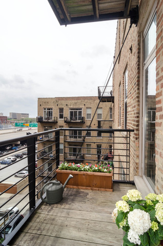 420 South Clinton Street, Unit 516 Chicago, IL 60607 - Photo 11 of 13