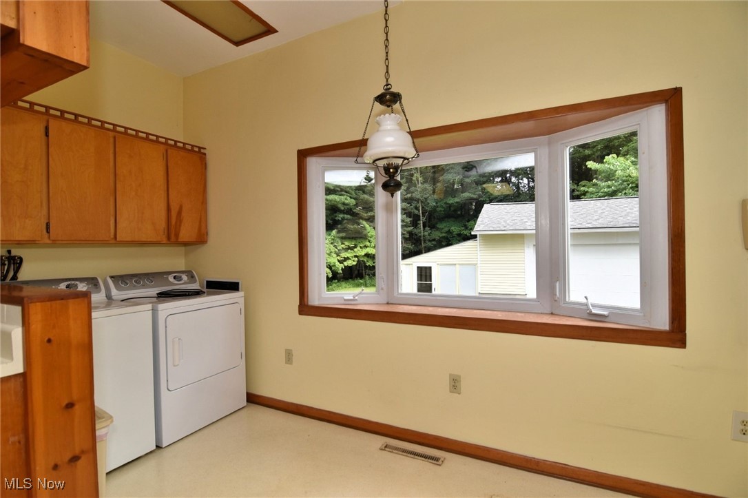 13674 Spring Street Burton, OH 44021 - Photo 19 of 38 Gallery Image 19