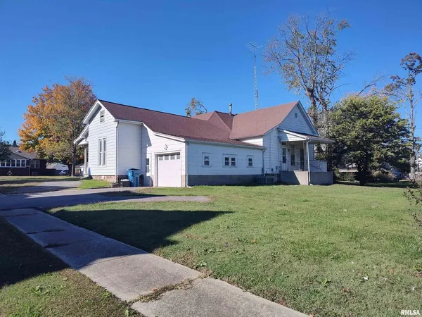$65,000 | 201 North Washington Street, McLeansboro, IL 62859