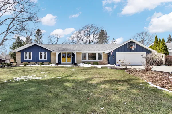 $499,900 | 1103 West Montclaire Avenue, Glendale, WI 53217