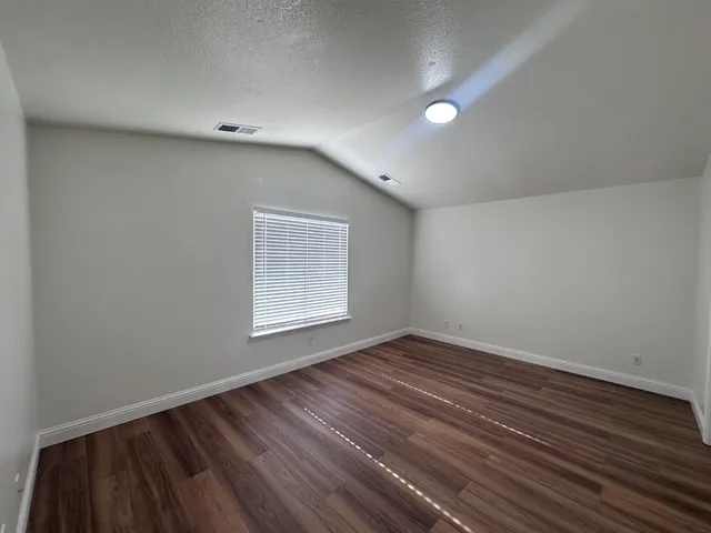 $2,600 | 5491 West Ashcroft Avenue, Fresno, CA 93722