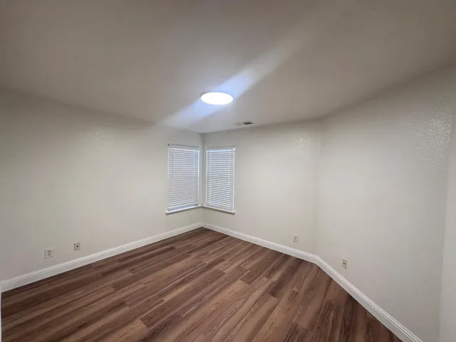 $2,600 | 5491 West Ashcroft Avenue, Fresno, CA 93722