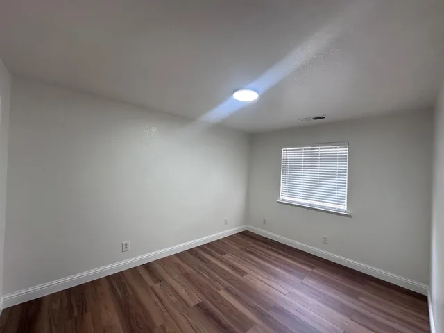 $2,600 | 5491 West Ashcroft Avenue, Fresno, CA 93722