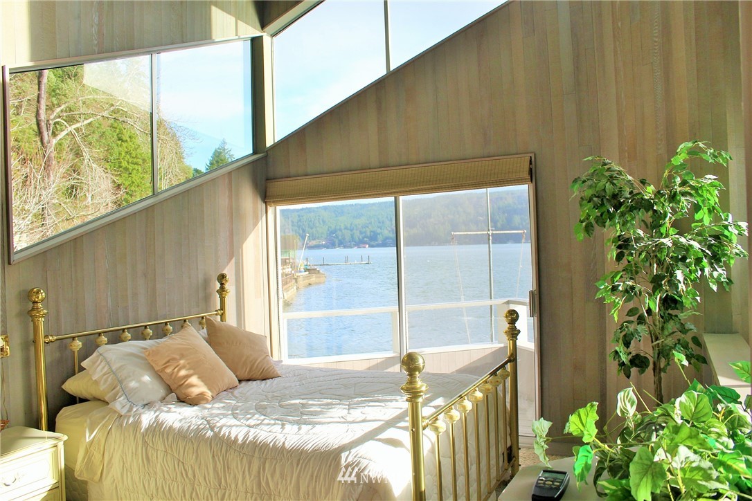 12831 Northeast North Shore Road Belfair, WA 98528 - Photo 29 of 39 Gallery Image 29