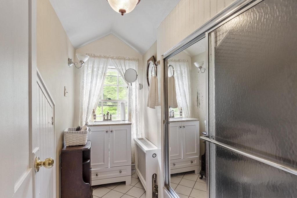 19 North Main Street Petersham, MA 01366 - Photo 34 of 38
