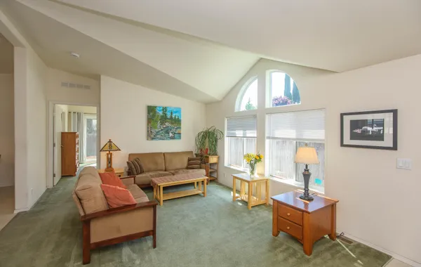 $165,000 | 321 Clay Street, Unit SPC 82, Ashland, OR 97520