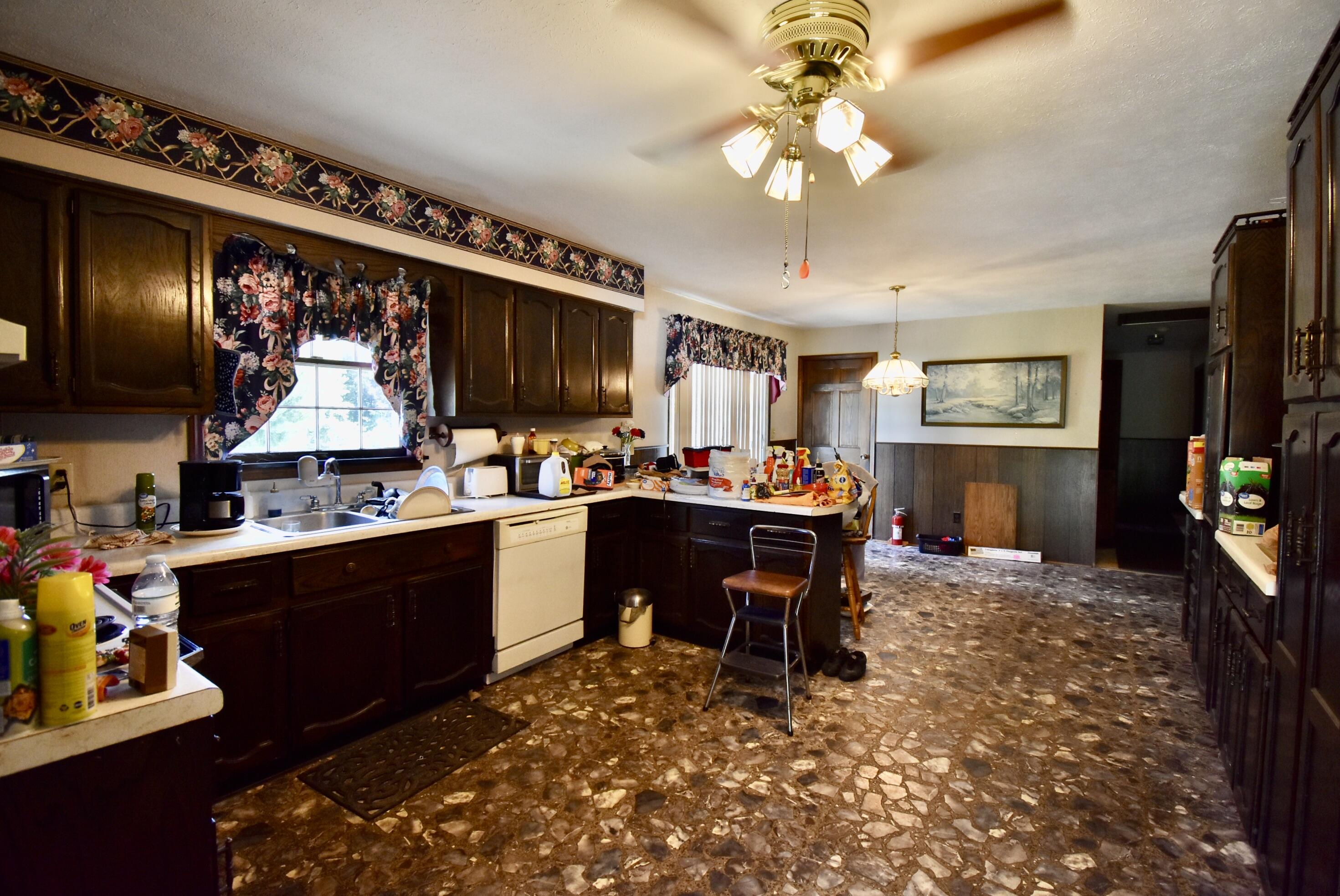141 Hickory Nut Ridge Road Nancy, KY 42544 - Photo 44 of 110 08697A54-065D-4791-854D-F127D070E56C_1_2