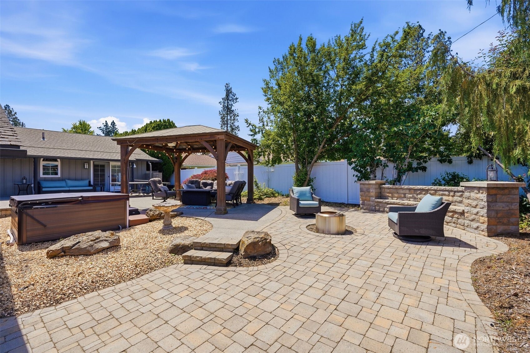 1527 East Woodcliff Road Spokane, WA 99203 - Photo 36 of 40