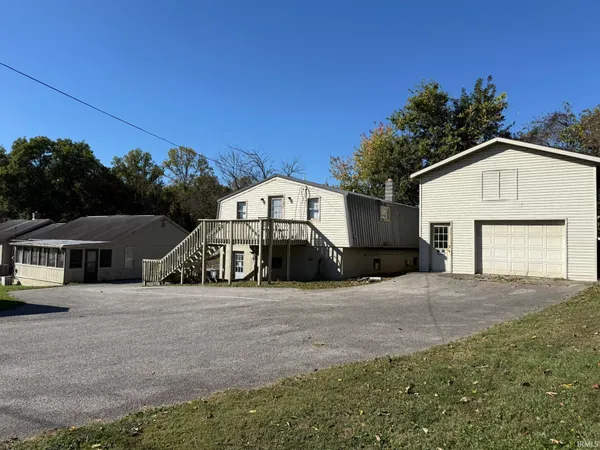 $550,000 | 1024 West Country Club Drive, Unit 1016 1022 1024A, Bloomington, IN 47403