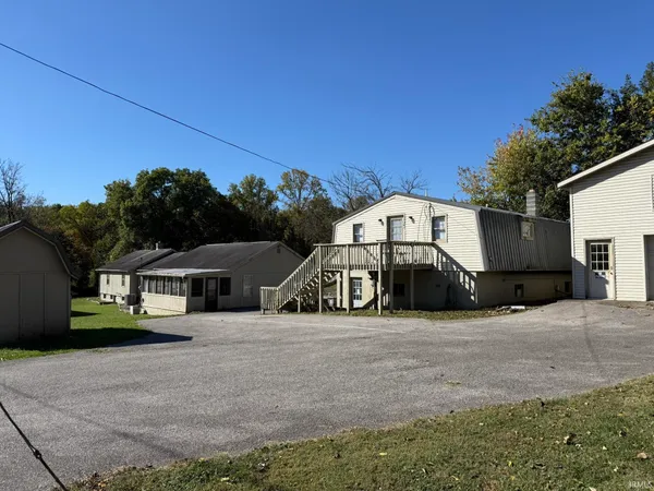 $550,000 | 1024 West Country Club Drive, Unit 1016 1022 1024A, Bloomington, IN 47403