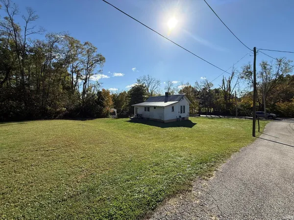 $550,000 | 1024 West Country Club Drive, Unit 1016 1022 1024A, Bloomington, IN 47403