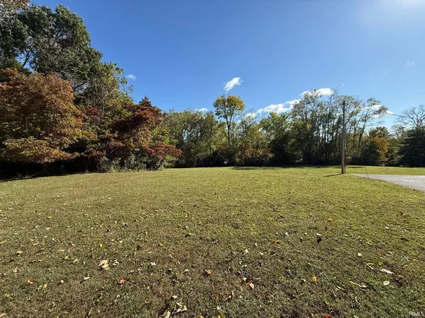 $550,000 | 1024 West Country Club Drive, Unit 1016 1022 1024A, Bloomington, IN 47403