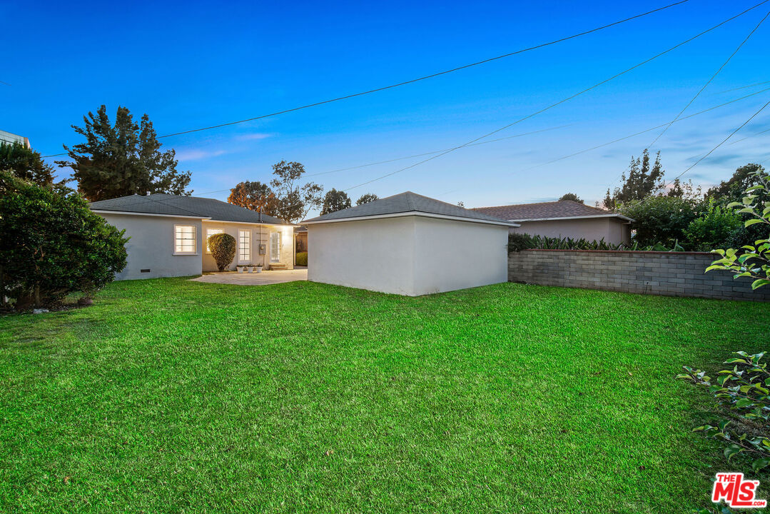 1924 Armacost Avenue Los Angeles, CA 90025 - Photo 32 of 33