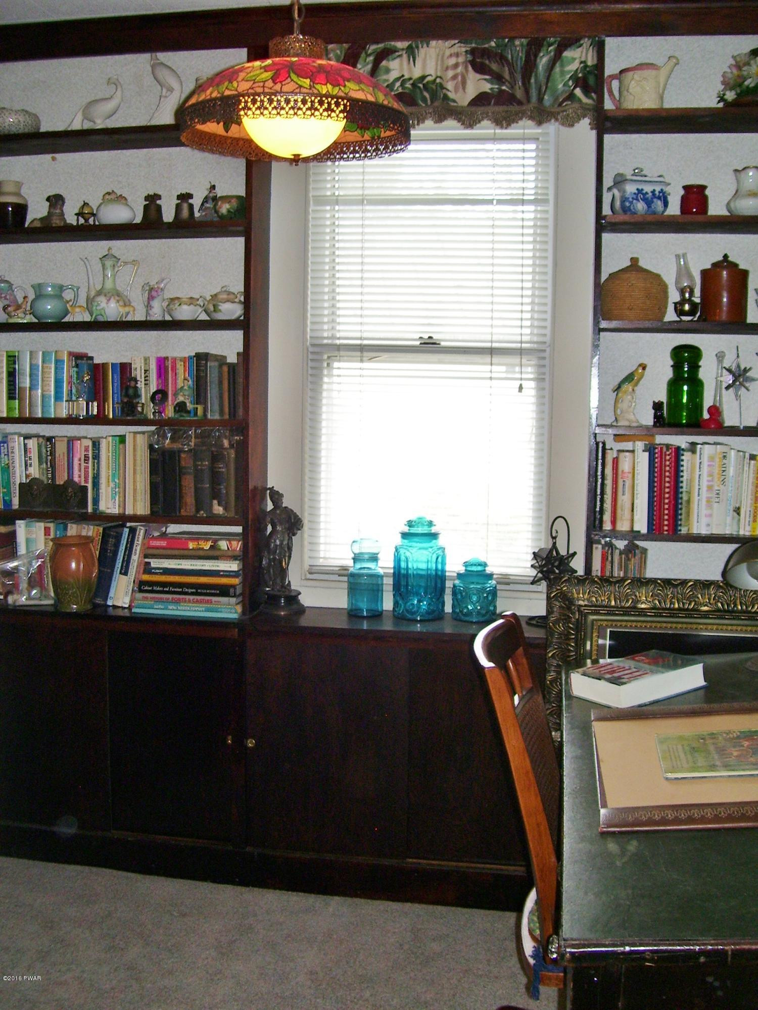 946 Main Street Newfoundland, PA 18445 - Photo 23 of 57