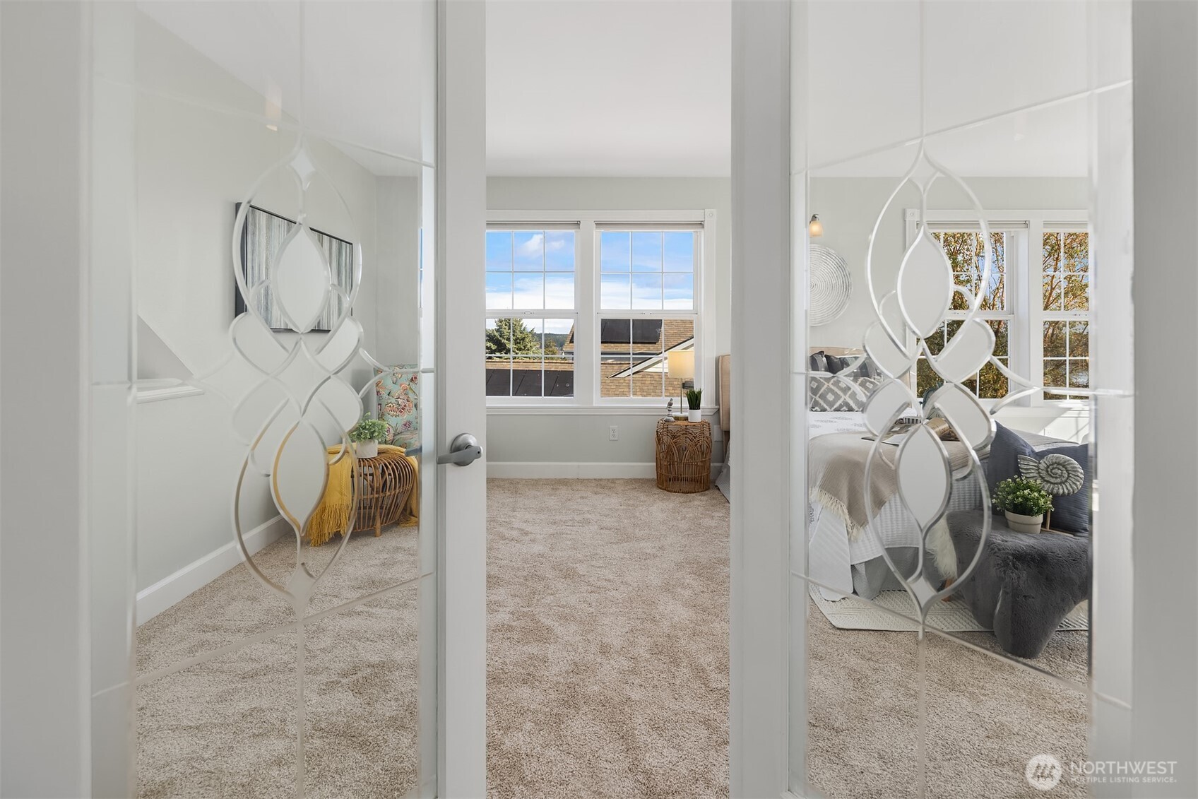 1316 East Backswing Lane Freeland, WA 98249 - Photo 20 of 37 view of living room and patio