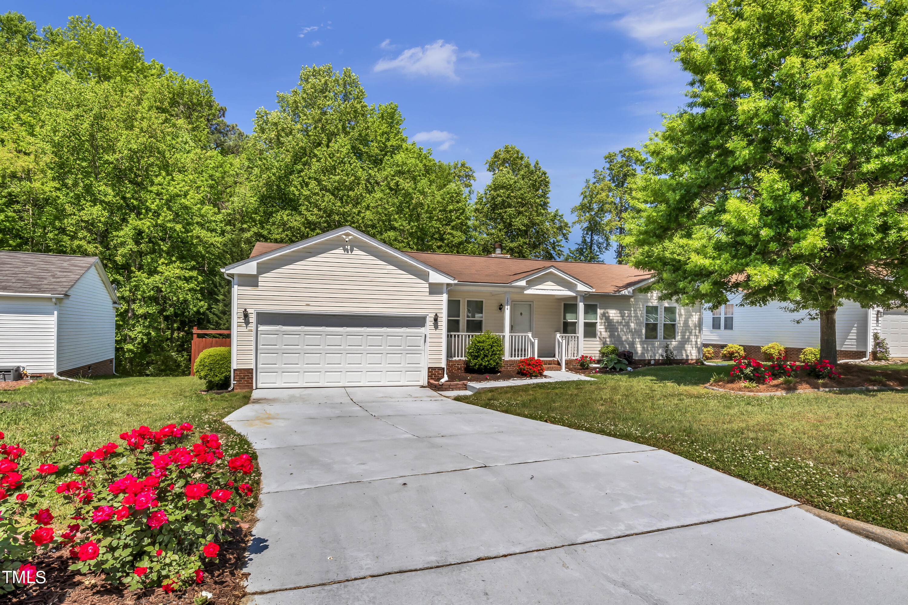1214 Shackleton Road Apex, NC 27502 - Photo 3 of 36 01-IMG_8174