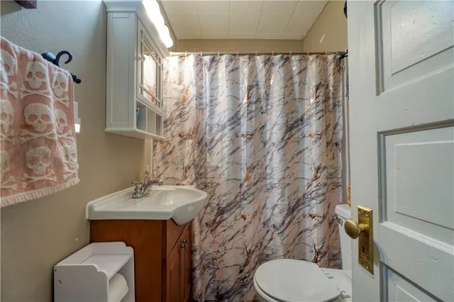 $180,000 | 9100 East 69th Terrace, Raytown, MO 64133