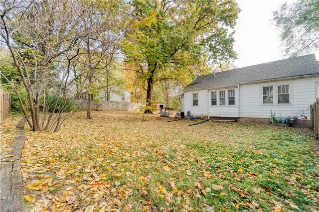 $180,000 | 9100 East 69th Terrace, Raytown, MO 64133