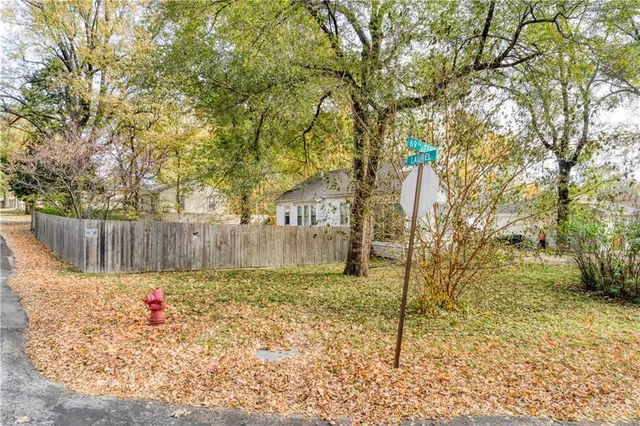 $180,000 | 9100 East 69th Terrace, Raytown, MO 64133