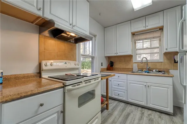 $180,000 | 9100 East 69th Terrace, Raytown, MO 64133