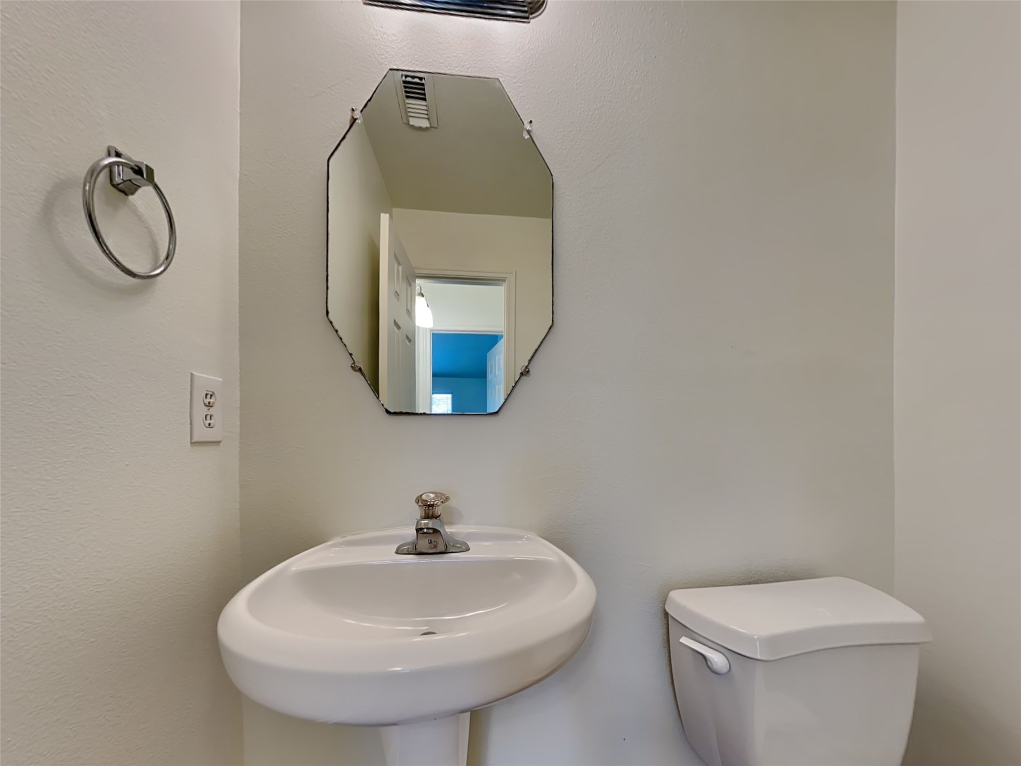 3915 Ridge Canyon Road Baytown, TX 77521 - Photo 7 of 19
