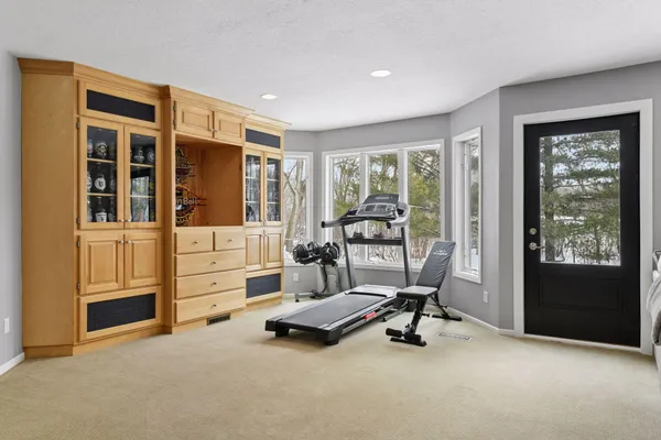 $1,100,000 | 9125 Abbywood Road, Chaska, MN 55318