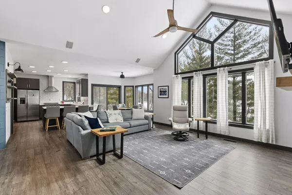 $1,100,000 | 9125 Abbywood Road, Chaska, MN 55318