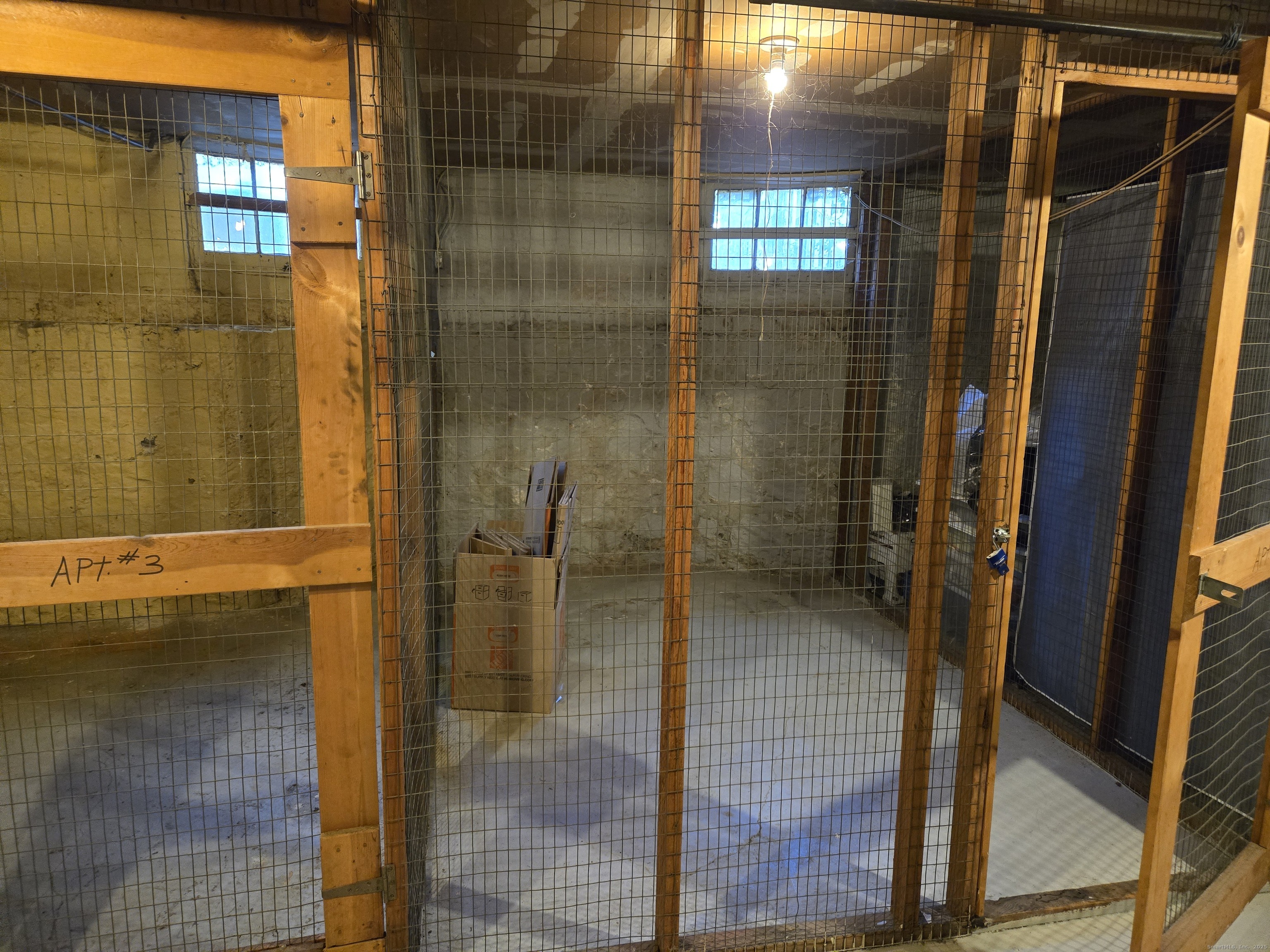 188 Cold Spring Street, Unit 3 New Haven, CT 06511 - Photo 19 of 20 a bathroom with a shower