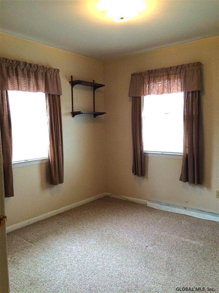 27 Harris Road Halfmoon, NY 12188 - Photo 8 of 25 Photo 8