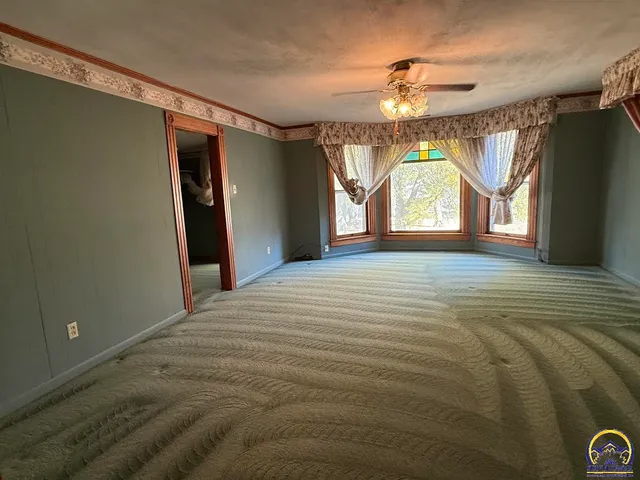 $279,950 | 218 East Perry Street, Rossville, KS 66533