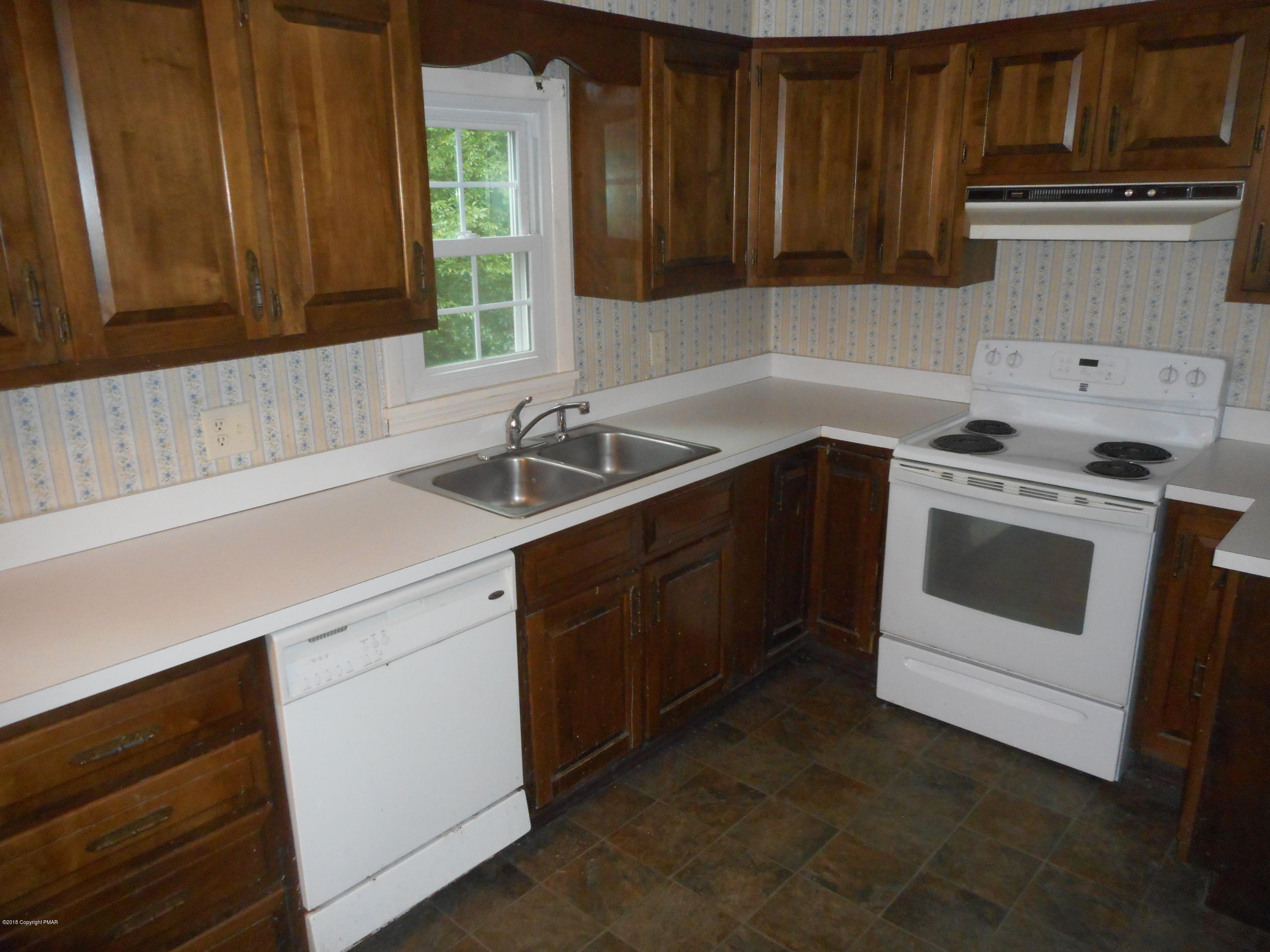 752 White Oak Road Cresco, PA 18326 - Photo 17 of 36 Working area