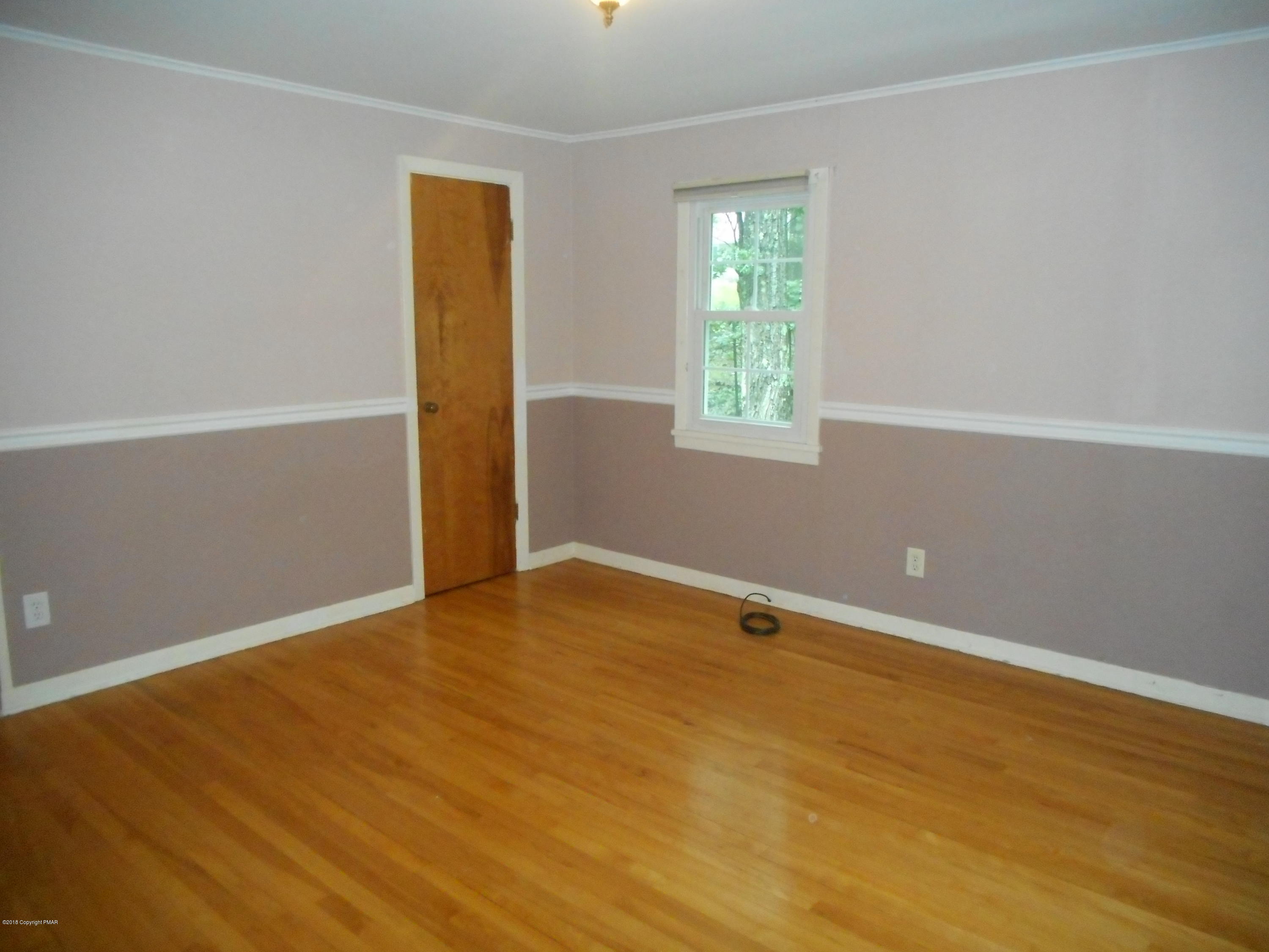752 White Oak Road Cresco, PA 18326 - Photo 20 of 36 Bedroom view 2